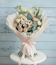 Букет цветов из:  Розы и Лизиантусы в городе Грязи