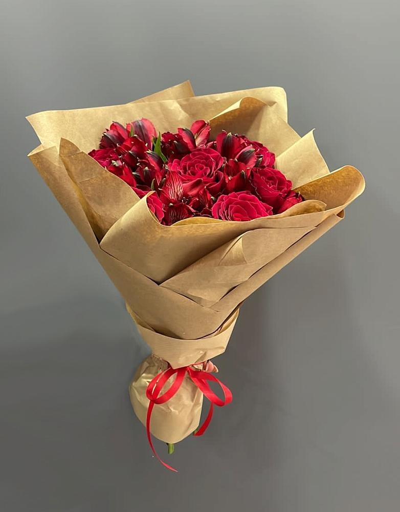 Букет цветов из: Альстромерии и Розы в городе Грязи