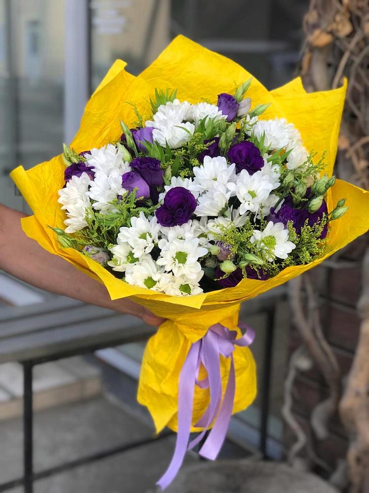 Букет цветов из: Ирисы, Хризантемы и Ромашки в городе Грязи