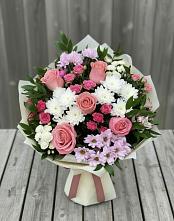Букет цветов из:  Альстромерии, Гвоздики, Розы и Хризантемы в городе Грязи
