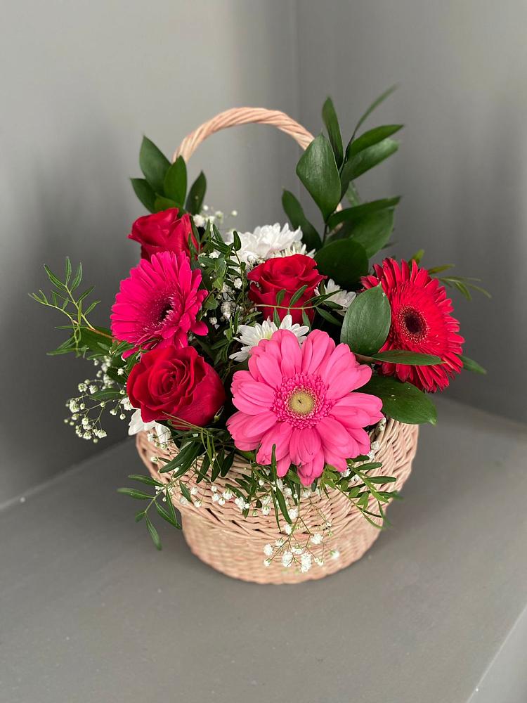 Цветочная композиция из Розы, Хризантемы и Герберы в корзине в городе Грязи