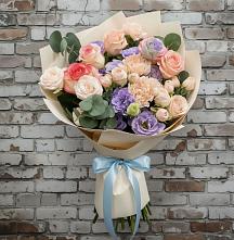 Букет цветов из:  Розы, Лизиантусы и Гвоздики #REPLACE_PRED# городе Грязи